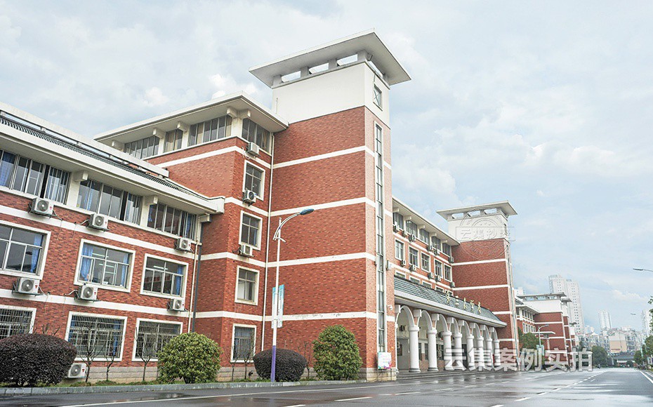 �W(xu��)У�h(yu��n)���ܺ�ϵ�y(t��ng)