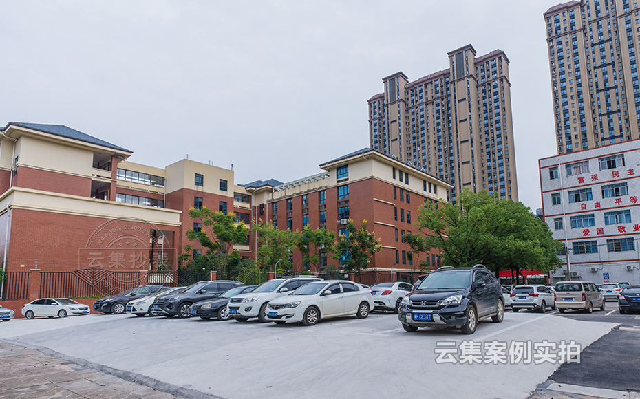 �WУ�h�̳���ϵ�y(t��ng)