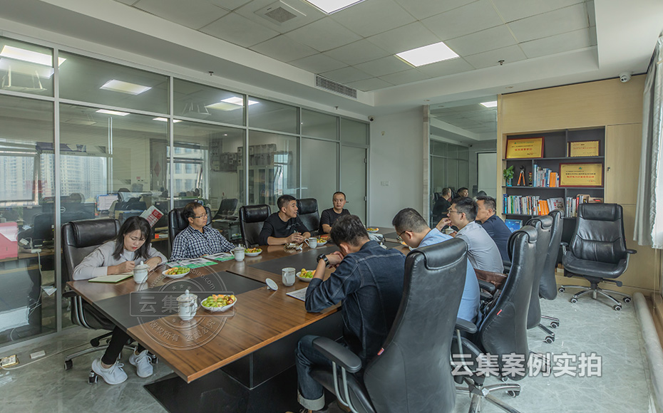 ���K����늱�