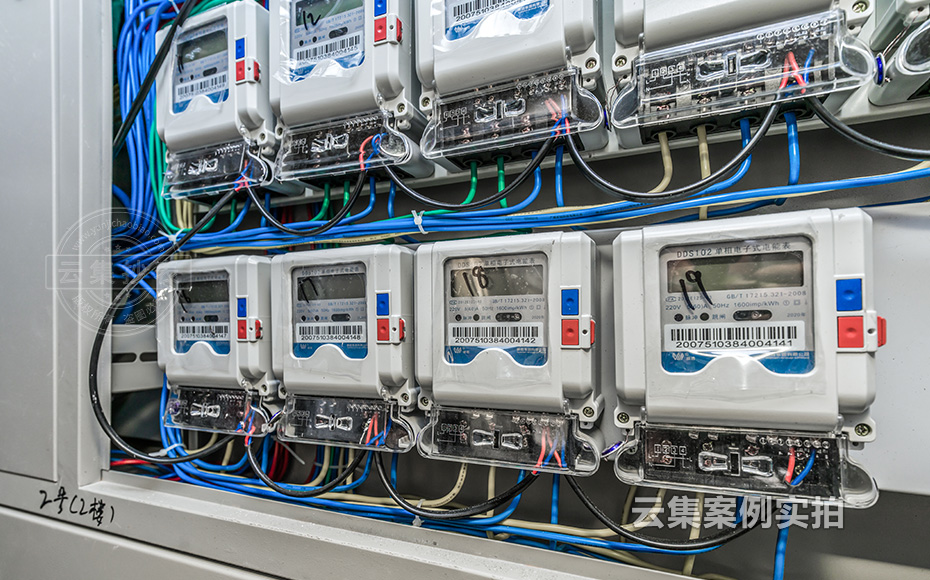 �W(xu��)У��������ϵ�y(t��ng)