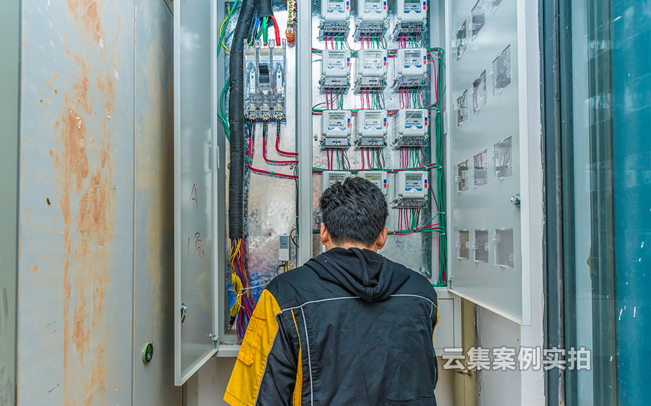 �W(xu��)У늱�����ϵ�y(t��ng)