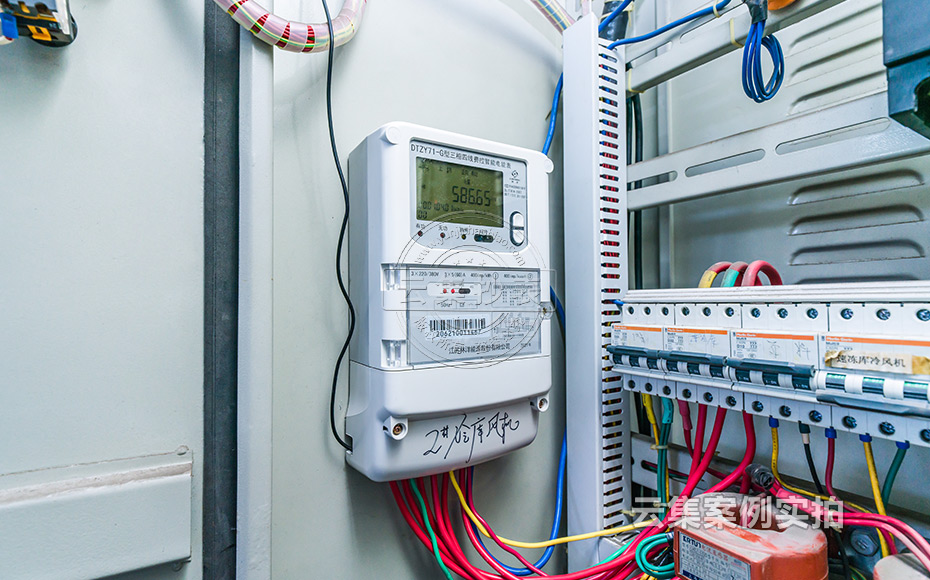 ���S����ϵ�y