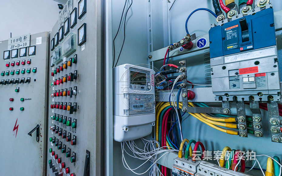 ���S����ϵ�y