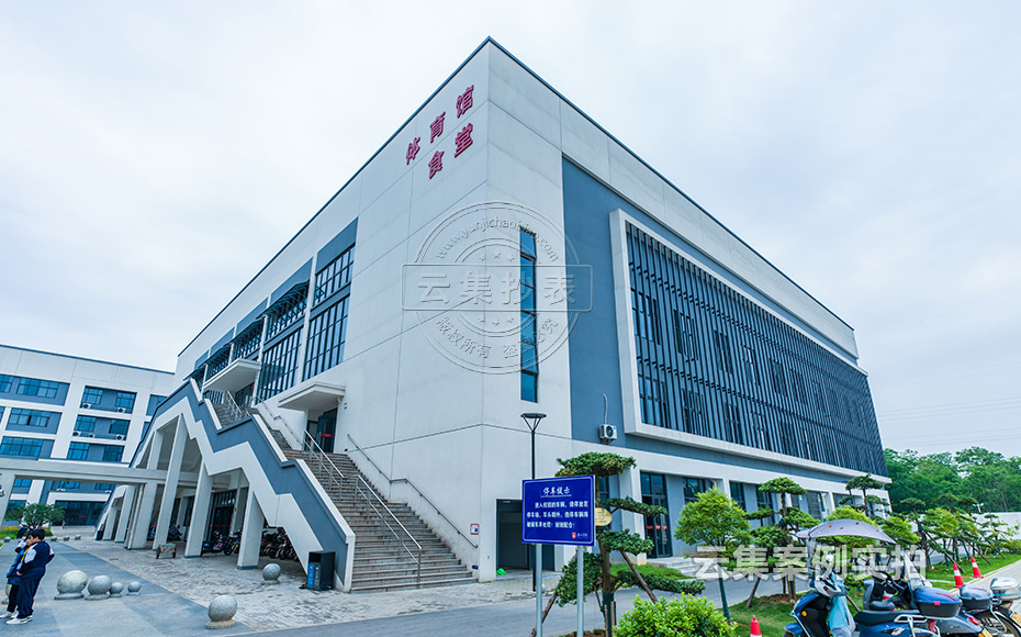 �W(xu��)У�A(y��)���M(f��i)����ϵ�y(t��ng)