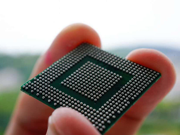 印刷電路板上維修BGA的步驟？