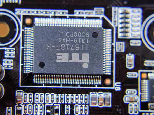 SMT貼片加工中影響元器件移位的原因？