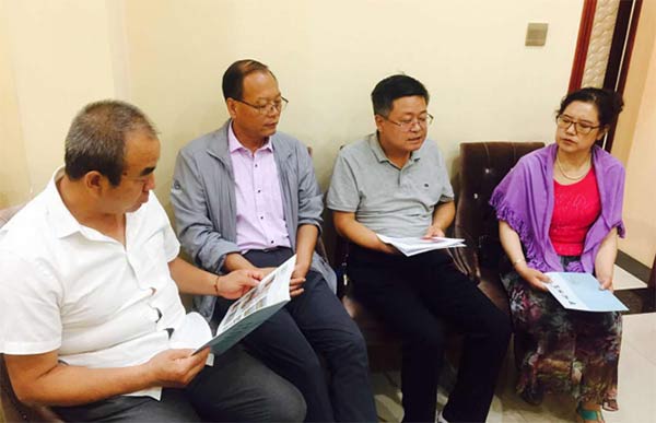 民盟信息二民盟臨夏市委二支部開展“不忘初心,繼續(xù)攜手前行”的支部活動107xg.jpg 民盟信息二民盟臨夏市委二支部開展“不忘初心,繼續(xù)攜手前行”的支部活動107xg.jpg