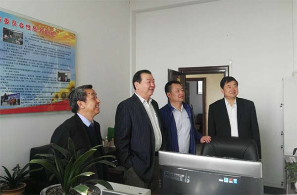 楊枝良副主委視察民盟慶陽市委會工作359xg.jpg